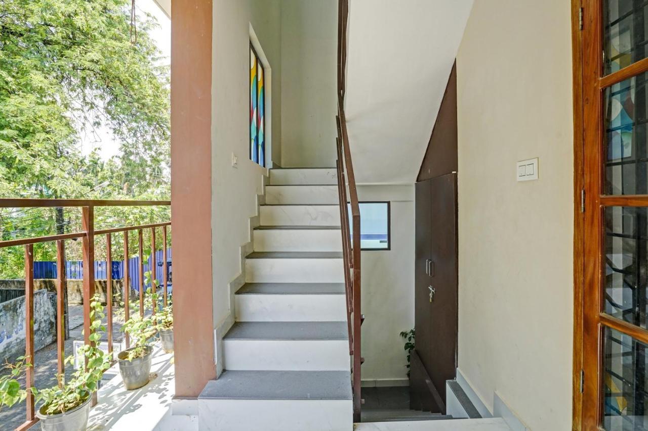 Spot On Blissful Villa Kochi Exterior foto
